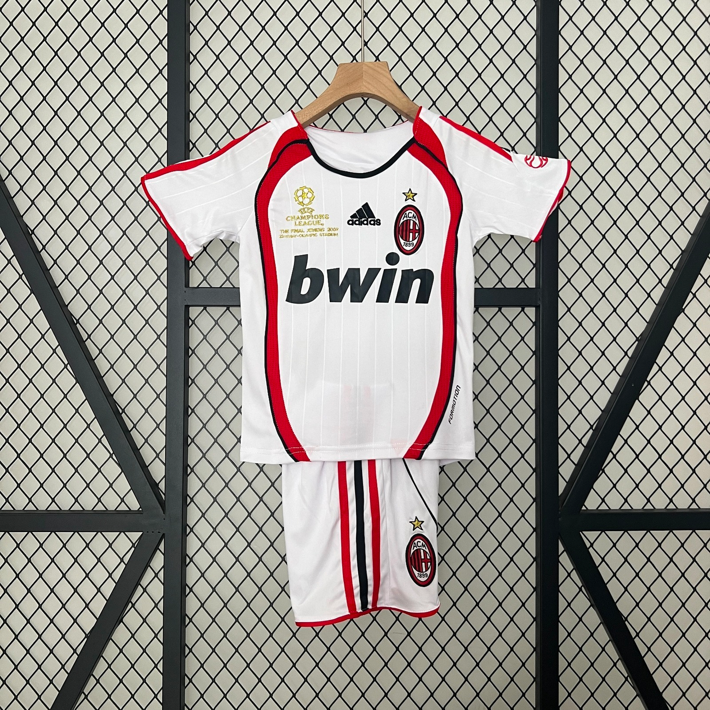 24/25 AC Milan Retro Kids Set